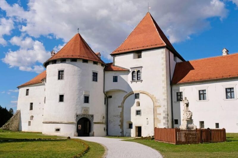 Zagreb: Private day trip to Varadin & Trakoan Castle - Key Points