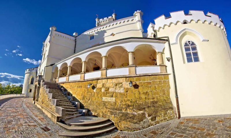 Zagreb: Private day trip to Varadin & Trakoan Castle - Logistics and Practicalities
