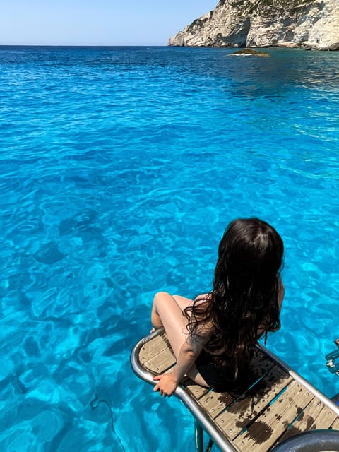 Zakinthos: Shipwreck Beach and Blue Caves Land and Sea Tour - Key Points