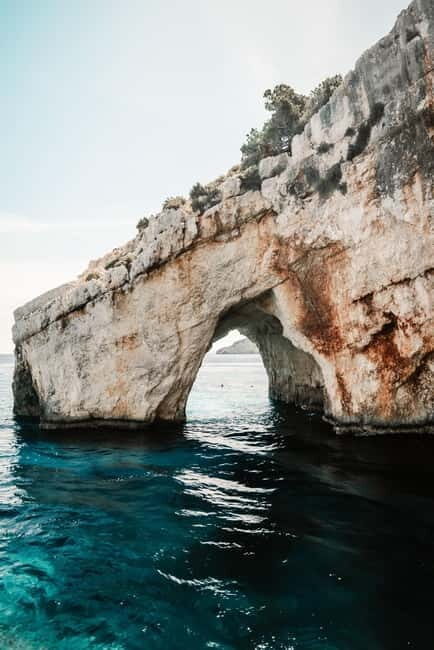 Zakynthos Boat Tour: Shipwreck & Blue Caves Original - FAQ
