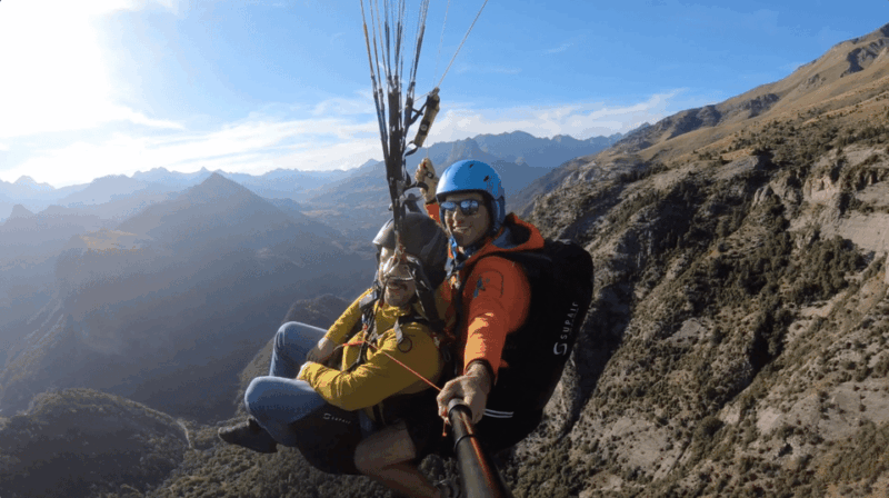 Zaragoza: Aragonese Paragliding Experience - Catering to All Ages
