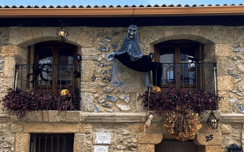 Zaragoza: the Only Excommunicated and Cursed Town With Witches in Spain and Food - Key Points