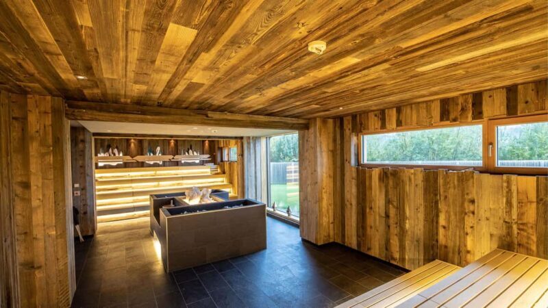 Zell am See: Tauern SPA Day Ticket for Water World - Sauna World: A Thermal Sanctuary