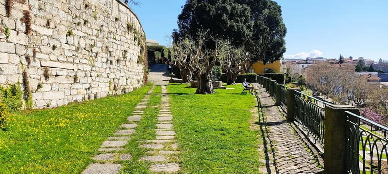 Zen Walking Tour Porto: Find Your Balance 2h - Experience Details and What to Expect