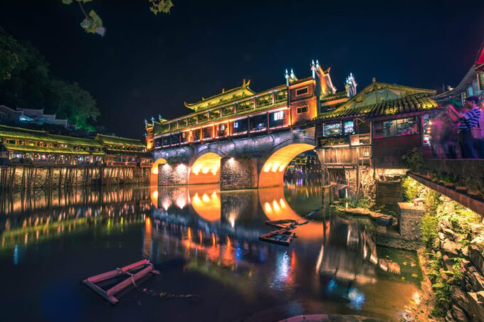 Zhangjiajie: Fenghuang Ancient Town+ Furong Town 2-Days Tour - Reserve Now and Pay Later