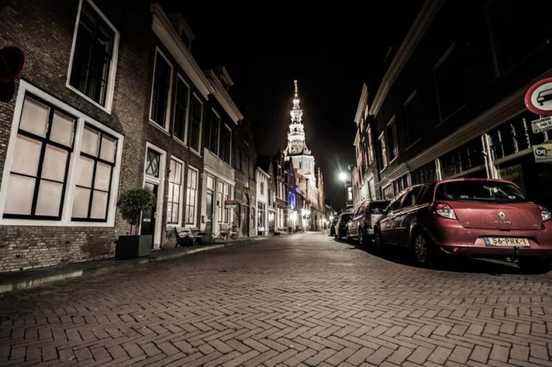 Zierikzee City Tour With Guide Darkside Nl/En Private Tour - Booking and Cancellation Policy