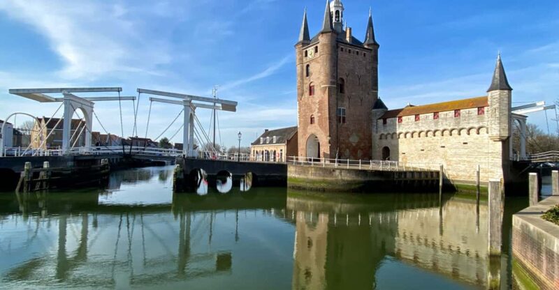 Zierikzee: City Tour With Guide Legends Nl/En Private Tour - Good To Know