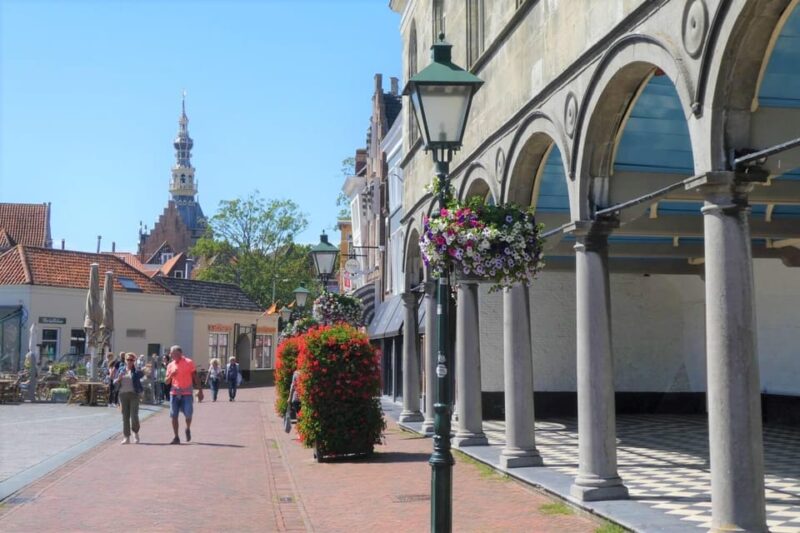 Zierikzee: City Tour With Guide Legends Nl/En Private Tour - Local Attractions