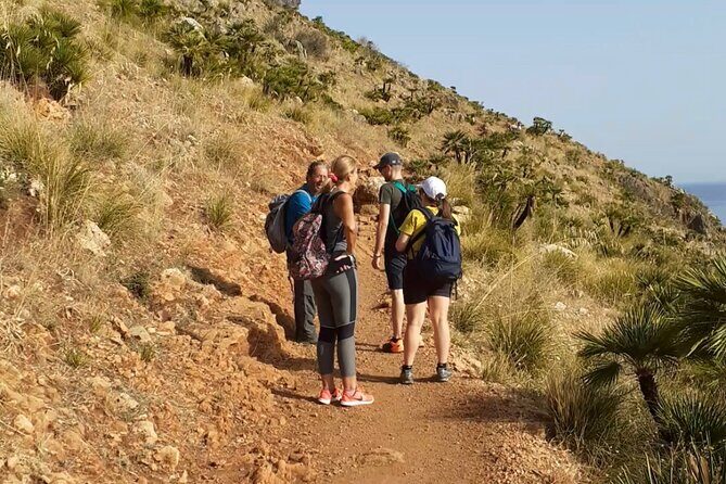 Zingaro Reserve from Alcamo and C/mmare-Entrance, lunch box incl - What’s Included and What’s Not