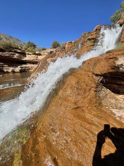 Zion National Park: Waterfall Hummer Tour with Pools - The Importance of a Good Guide