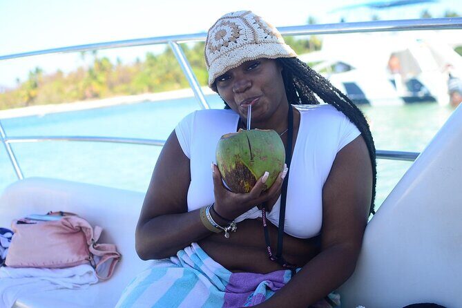 Zip Line and Boat Cruise with Open Bar - FAQs