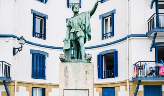 Zumaia, Zarautz and Getaria Private Tour From San Sebastian - Visiting Zarautzs Medieval Heritage
