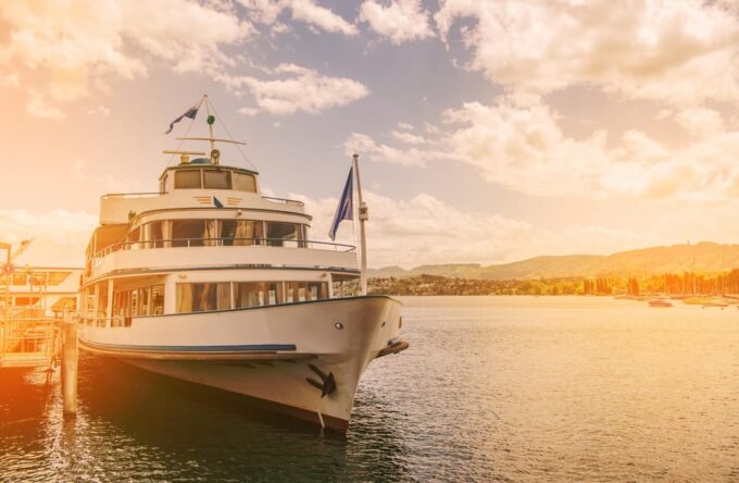Zurich: City Tour W/ Boat Trip, Lindt Museum, & Cable Car - Ask Away