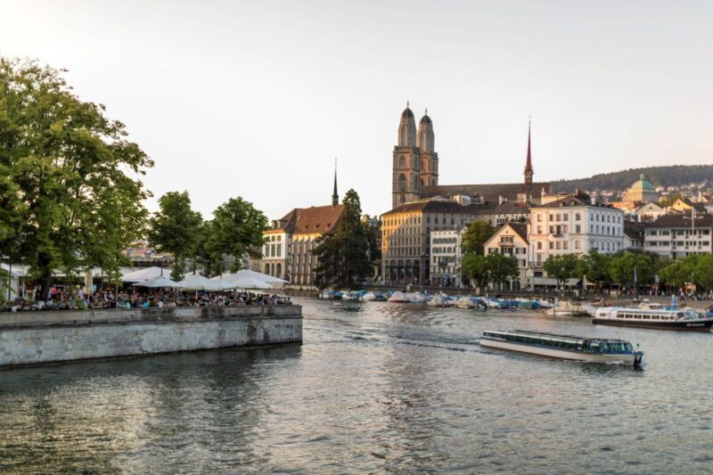 Zurich: Highlights Walking Tour With a Local Guide - Photographic Opportunities Along the Way