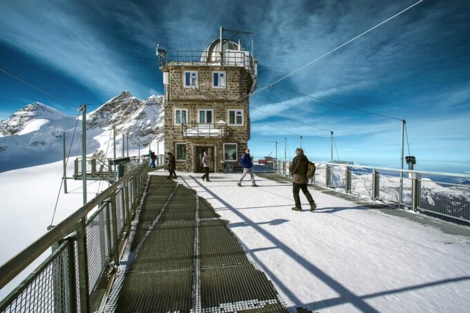 Zurich: Private Tour to Interlaken, Grindelwald & Jungfrau - Exploring Interlaken and Grindelwald
