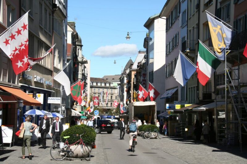 Zurich: Private Walking Tour With a Local Guide - Experience Iconic Landmarks