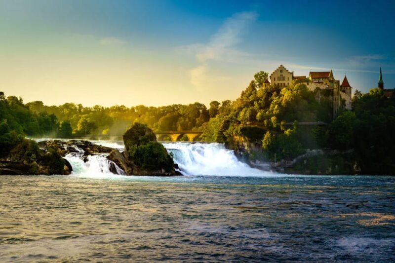 Zurich: Stein Am Rhein, Rhine Falls & Lake Boat Cruise - Admiring the Architectural Gems of Grossmünster and Lindenhof